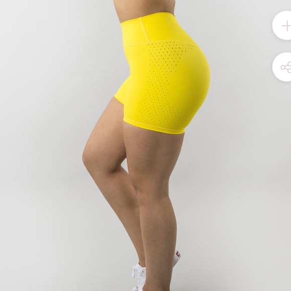 Buffbunny Collection Pants - BuffBunny Allure Shorts in Pina
